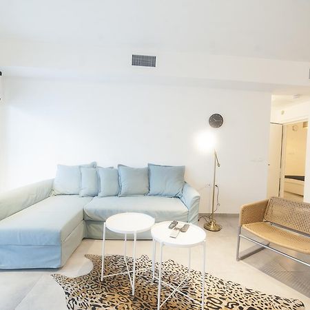 Luxury 2 Bedrooms Apartments Rothschild + Balcony Тель-Авив Экстерьер фото