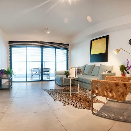 Luxury 2 Bedrooms Apartments Rothschild + Balcony Тель-Авив Экстерьер фото