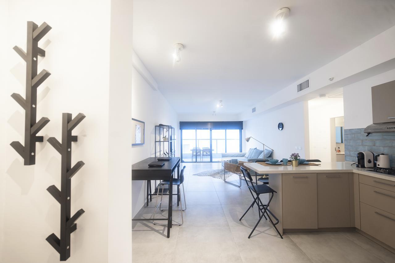 Luxury 2 Bedrooms Apartments Rothschild + Balcony Тель-Авив Экстерьер фото