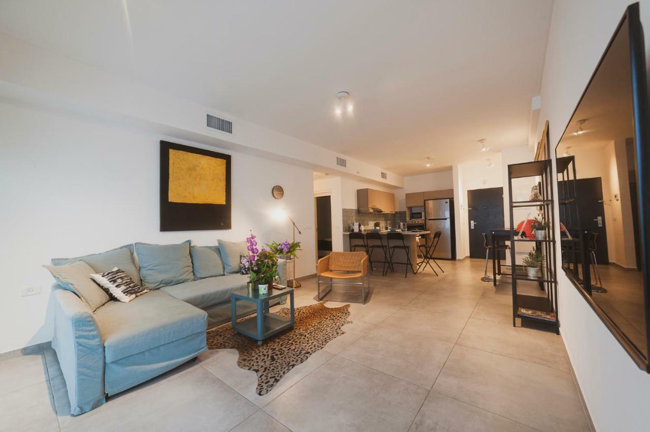 Luxury 2 Bedrooms Apartments Rothschild + Balcony Тель-Авив Экстерьер фото