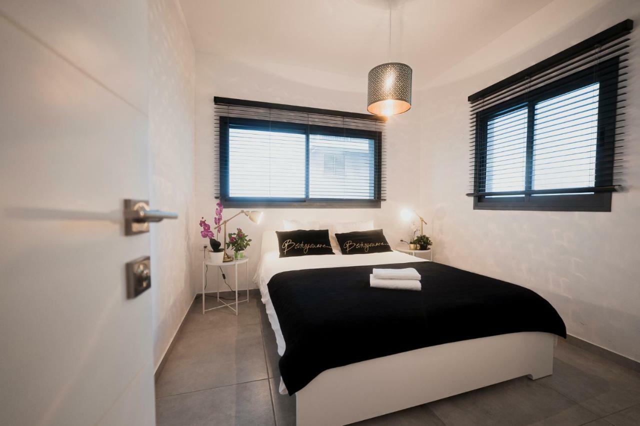 Luxury 2 Bedrooms Apartments Rothschild + Balcony Тель-Авив Экстерьер фото